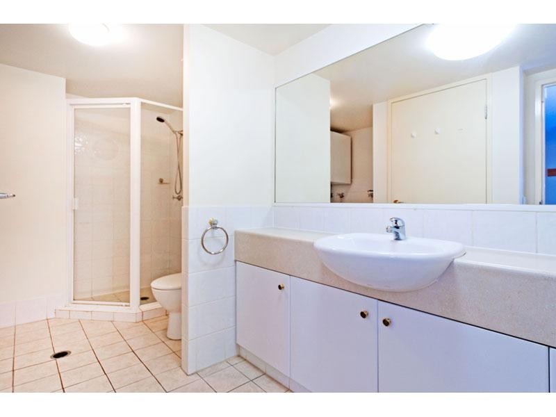 45 Deakin Street, Kangaroo Point QLD 4169