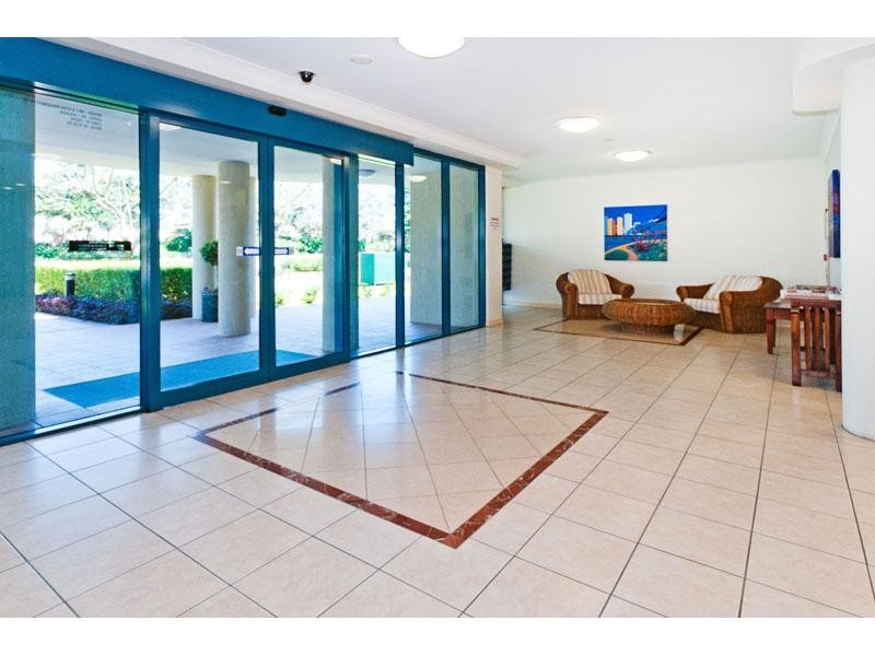 45 Deakin Street, Kangaroo Point QLD 4169