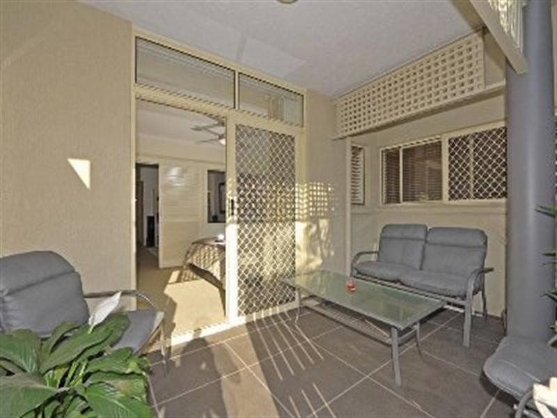 85 Deakin Street, Kangaroo Point QLD 4169