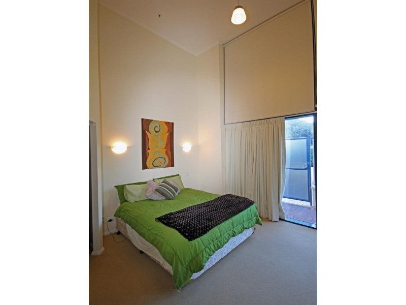 2 Goodwin Street, Kangaroo Point QLD 4169