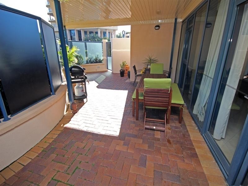 2 Goodwin Street, Kangaroo Point QLD 4169