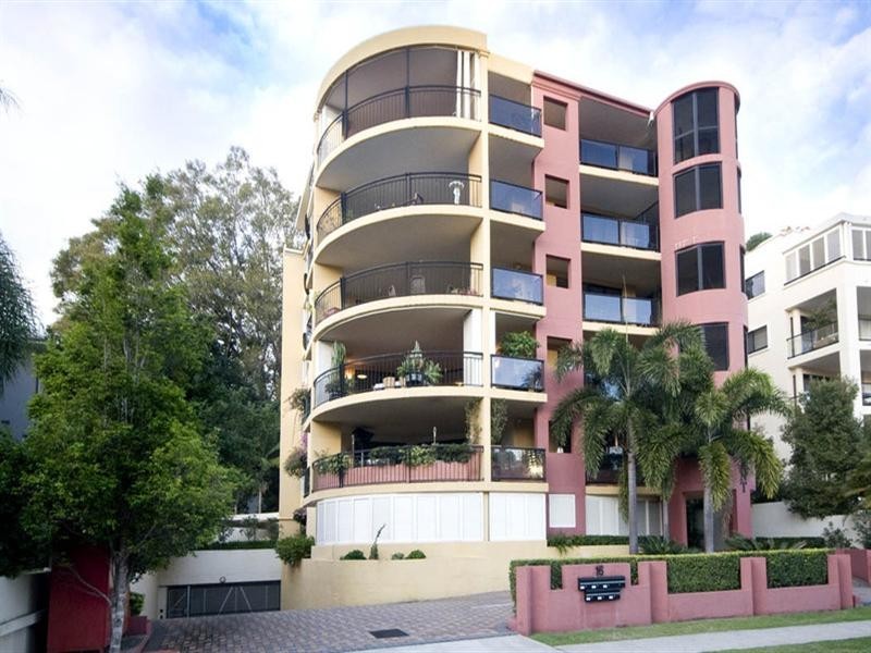 16 MacDonald Street, Kangaroo Point QLD 4169