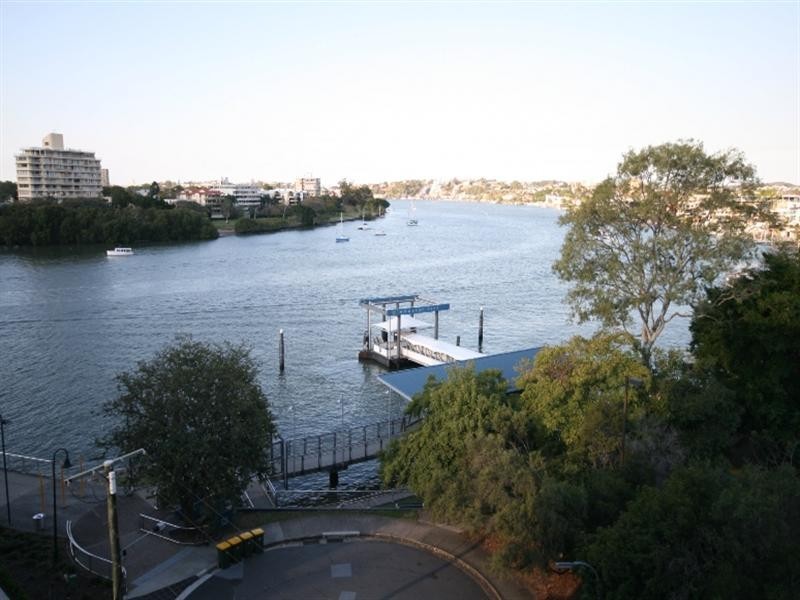 34 Park Avenue, East Brisbane QLD 4169