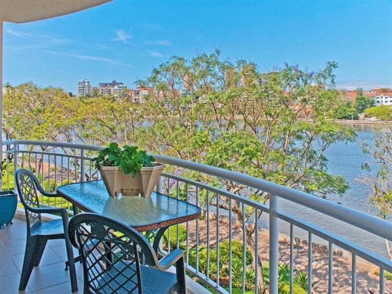 50 Rotherham Street, Kangaroo Point QLD 4169