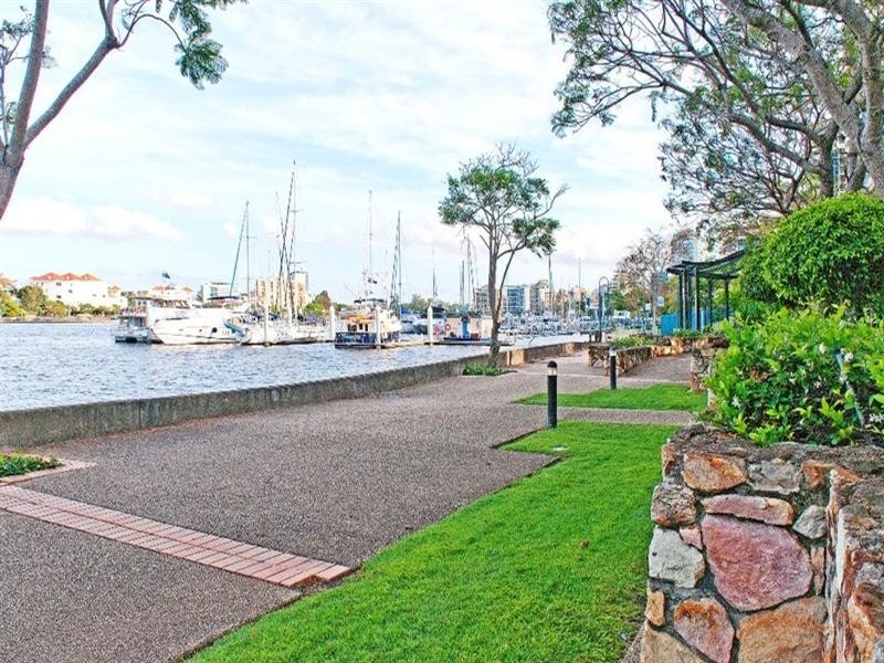 50 Rotherham Street, Kangaroo Point QLD 4169