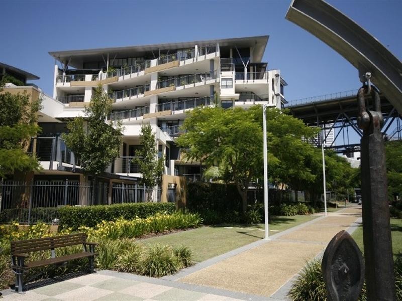 1 Holman Street, Kangaroo Point QLD 4169