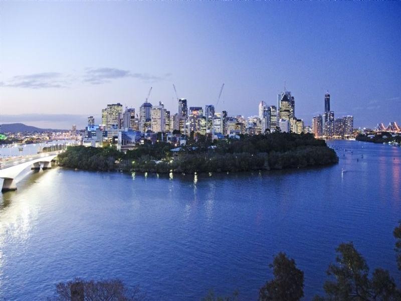 25 Ellis Street, Kangaroo Point QLD 4169