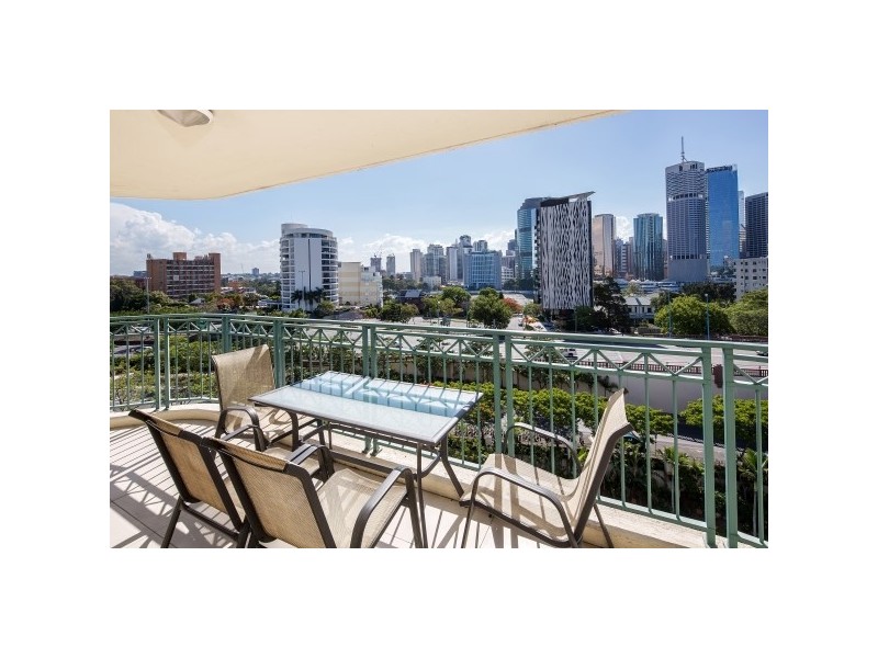 1 Goodwin Street, Kangaroo Point QLD 4169