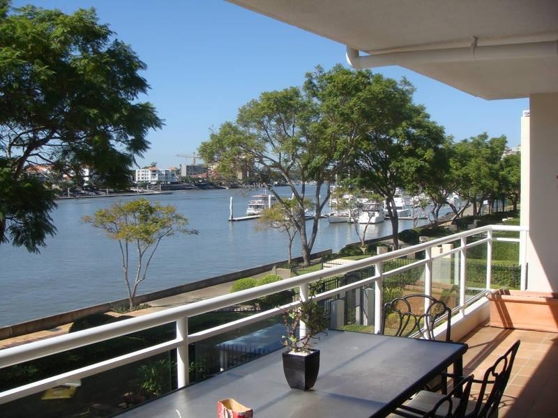 50 Rotherham Street, Kangaroo Point QLD 4169