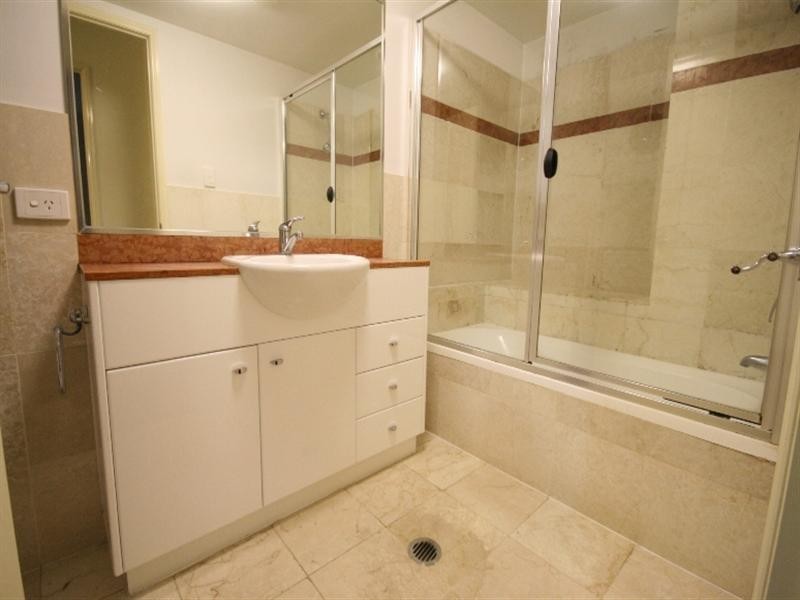 165 Main Street, Kangaroo Point QLD 4169