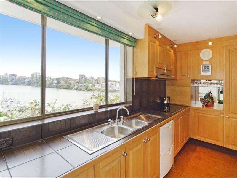 2 O’Connell Street, Kangaroo Point QLD 4169
