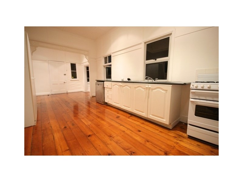 64 Pearson Street, Kangaroo Point QLD 4169