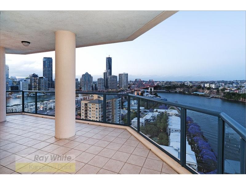 8 Goodwin Street, Kangaroo Point QLD 4169