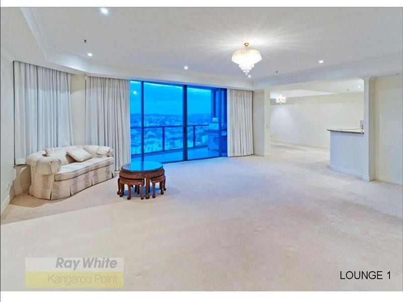 8 Goodwin Street, Kangaroo Point QLD 4169