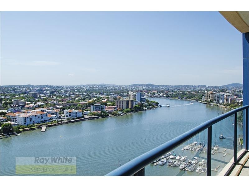 8 Goodwin Street, Kangaroo Point QLD 4169