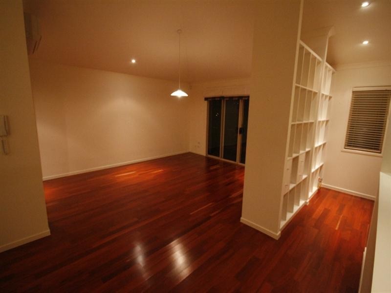 31 Balmoral Terrace, East Brisbane QLD 4169