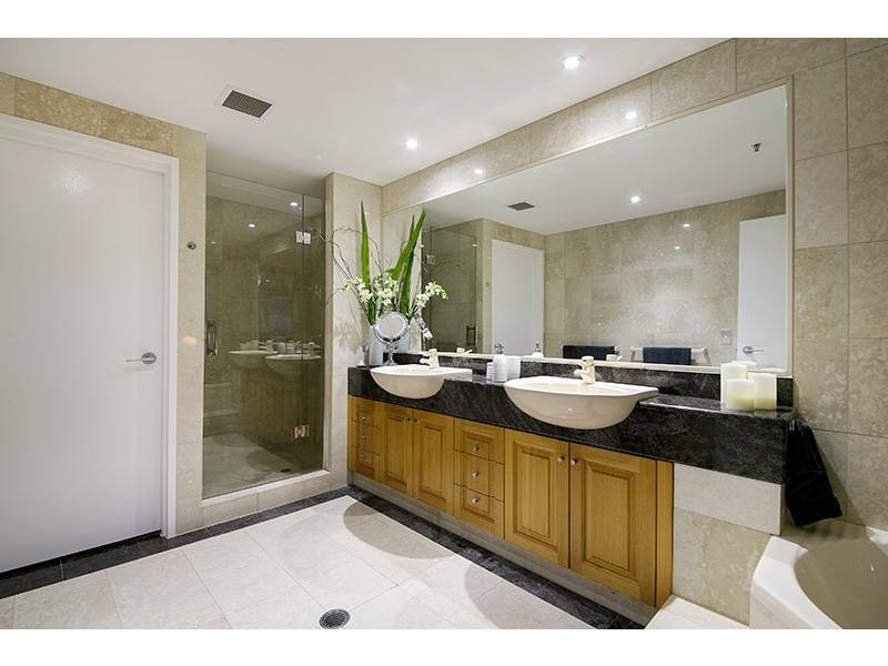 37/2 Goodwin Street, Kangaroo Point QLD 4169