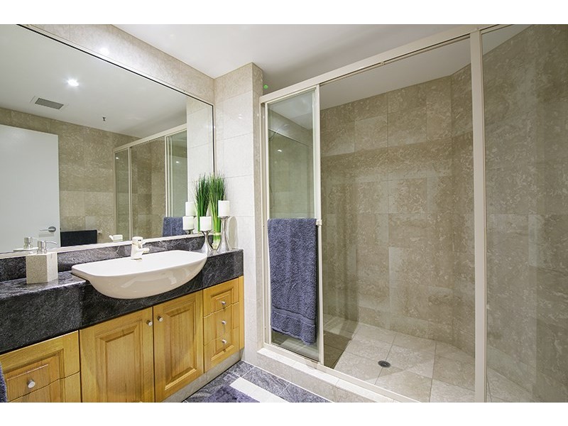 37/2 Goodwin Street, Kangaroo Point QLD 4169