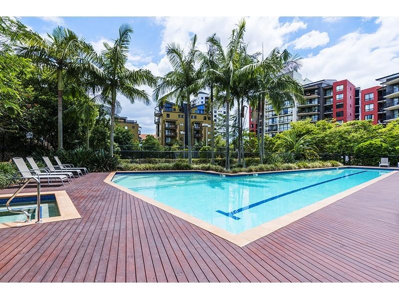15 Goodwin Street, Kangaroo Point QLD 4169
