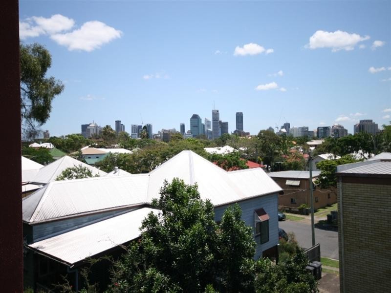 106 Linton Street, Kangaroo Point QLD 4169