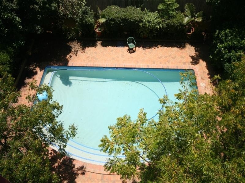 106 Linton Street, Kangaroo Point QLD 4169