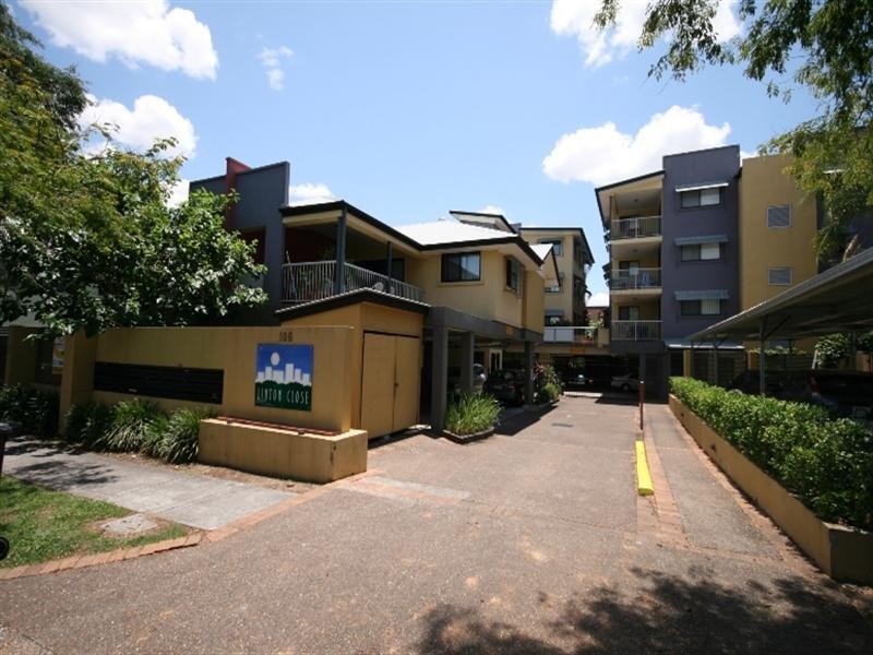 106 Linton Street, Kangaroo Point QLD 4169