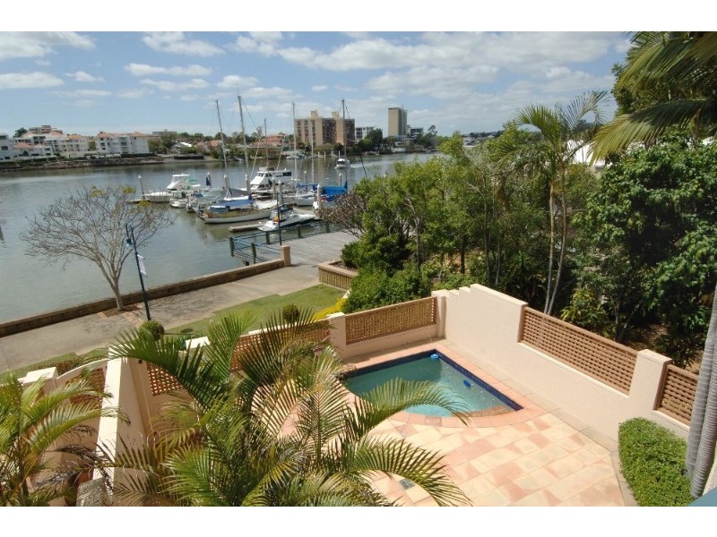 55 Darragh Street, Kangaroo Point QLD 4169