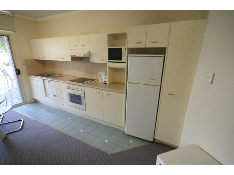 85 Deakin Street, Kangaroo Point QLD 4169