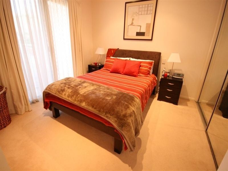 36 MacDonald Street, Kangaroo Point QLD 4169