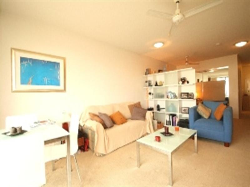 15 Goodwin Street, Kangaroo Point QLD 4169