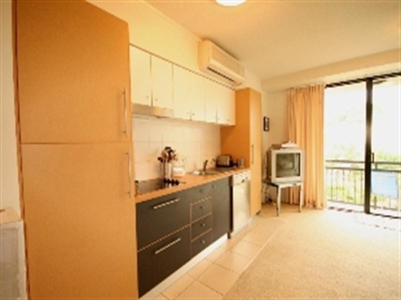 15 Goodwin Street, Kangaroo Point QLD 4169