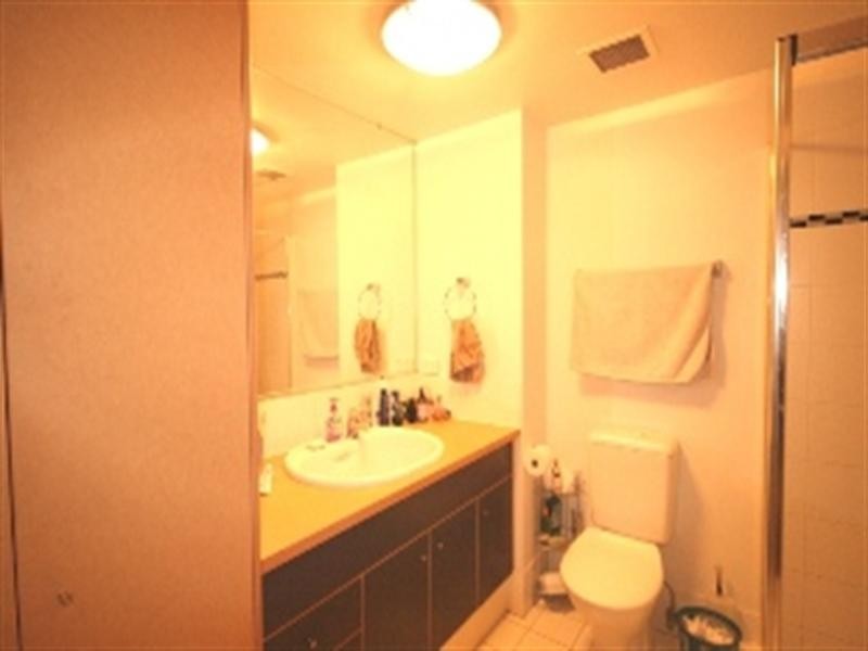 15 Goodwin Street, Kangaroo Point QLD 4169