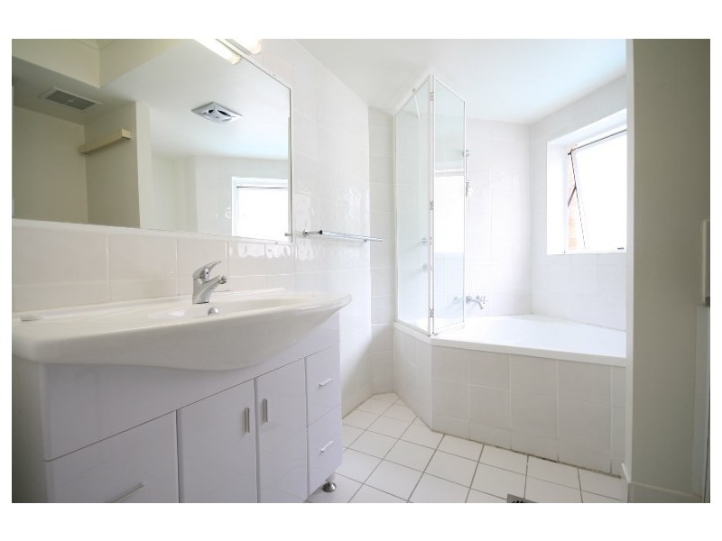 21 Quinton Street, Kangaroo Point QLD 4169