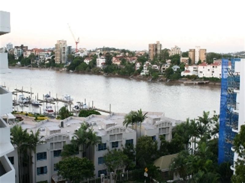 19 O’Connell Street, Kangaroo Point QLD 4169