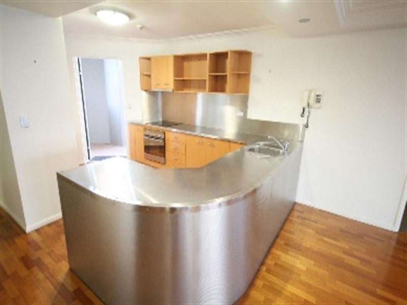 19 O’Connell Street, Kangaroo Point QLD 4169