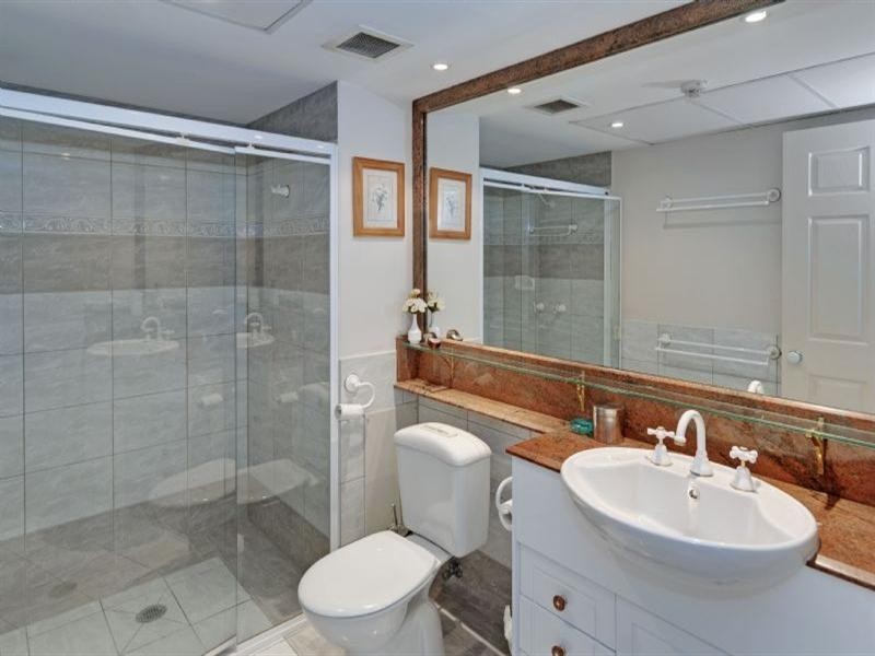 24/10 Park Avenue, Kangaroo Point QLD 4169
