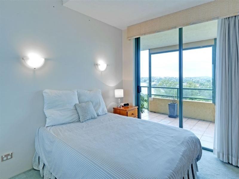 24/10 Park Avenue, Kangaroo Point QLD 4169