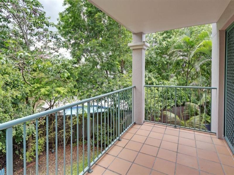 13/219 Wellington Road, East Brisbane QLD 4169