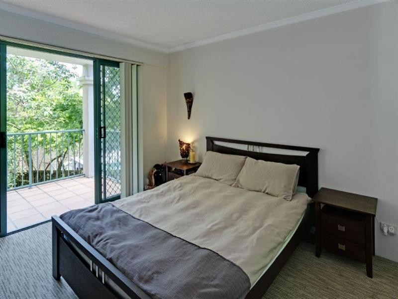 13/219 Wellington Road, East Brisbane QLD 4169