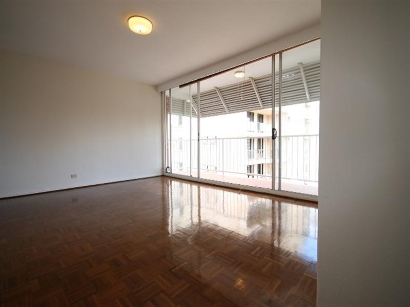 64 Thorn Street, Kangaroo Point QLD 4169