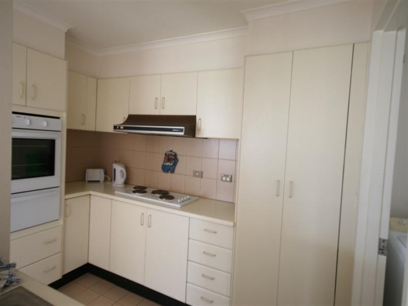 2 Bright Street, Kangaroo Point QLD 4169