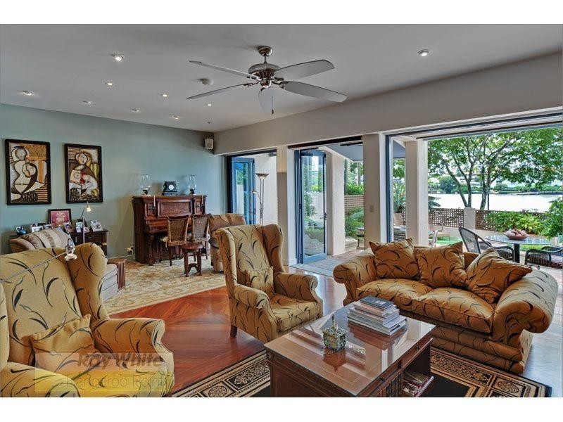 8/42 Ferry Street, Kangaroo Point QLD 4169