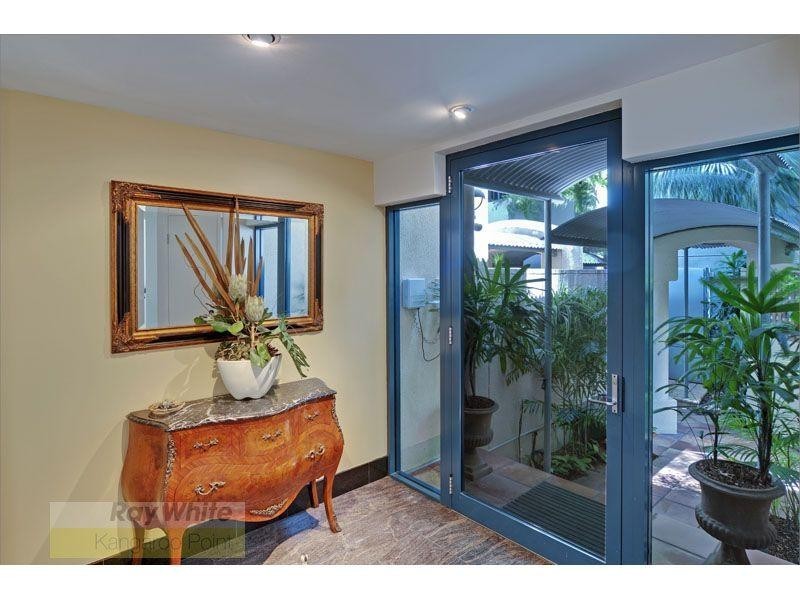 8/42 Ferry Street, Kangaroo Point QLD 4169