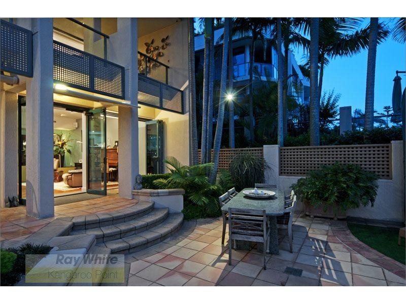 8/42 Ferry Street, Kangaroo Point QLD 4169