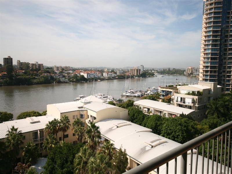 55 Baildon Street, Kangaroo Point QLD 4169
