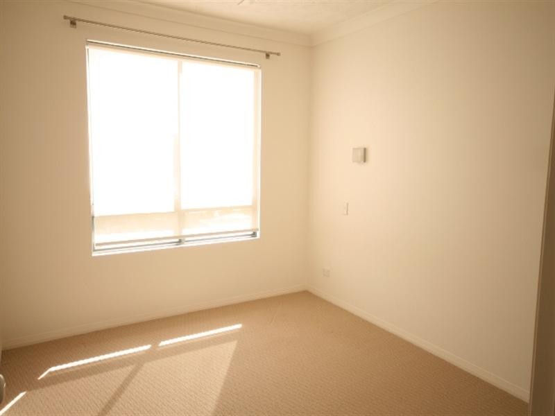 55 Baildon Street, Kangaroo Point QLD 4169