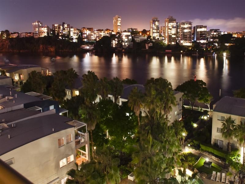 55 Baildon Street, Kangaroo Point QLD 4169