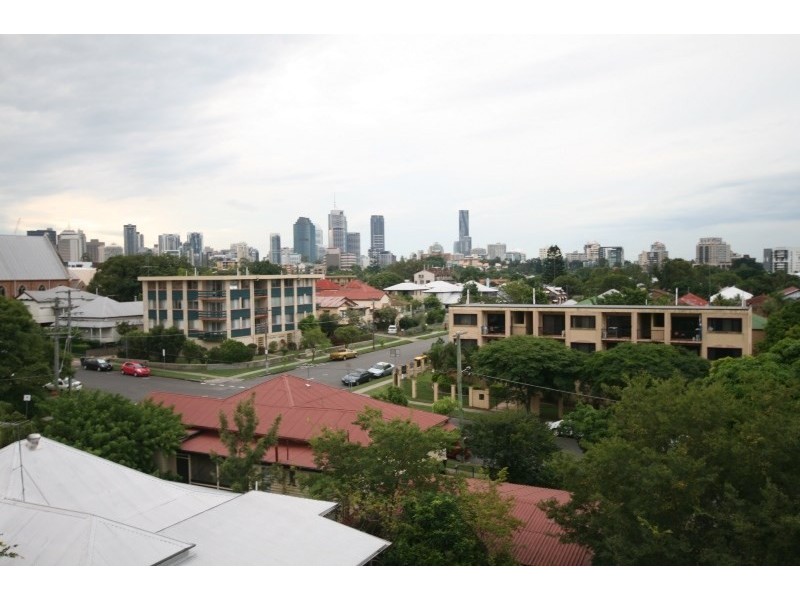 67 Linton Street, Kangaroo Point QLD 4169