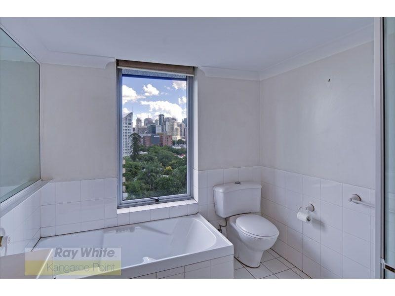 30/30 O’Connell Street, Kangaroo Point QLD 4169