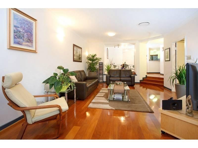 33/78 Cairns Street, Kangaroo Point QLD 4169